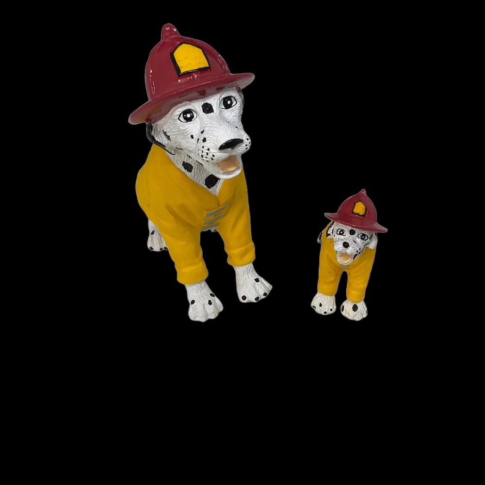 2 Piece VTG 1994 AVERY‎ CREATIONS Fireman Dalmatian Figurines